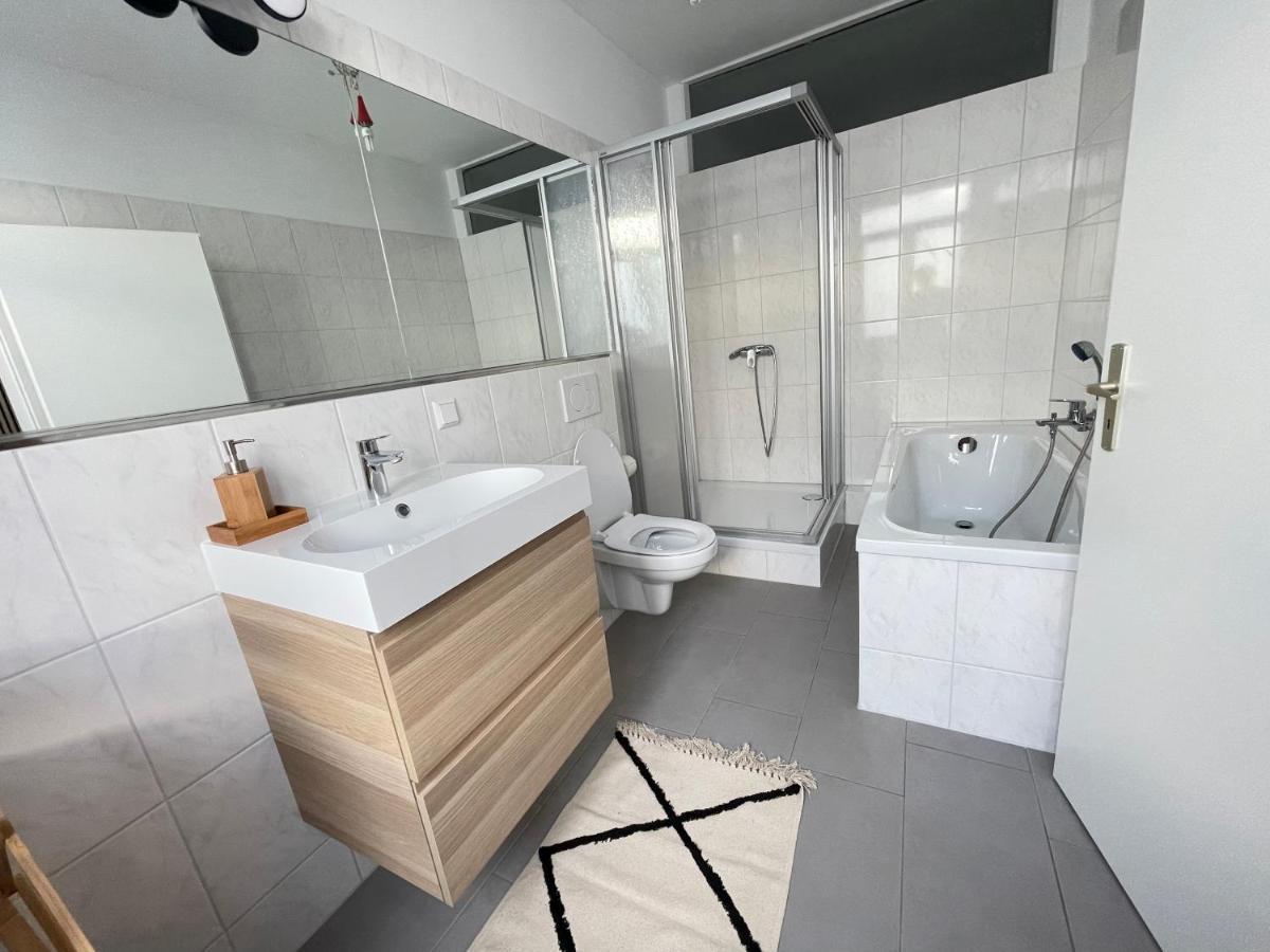 150Qm - 5 Rooms - Free Parking - Mallibase Apartments Hanovra Exterior foto